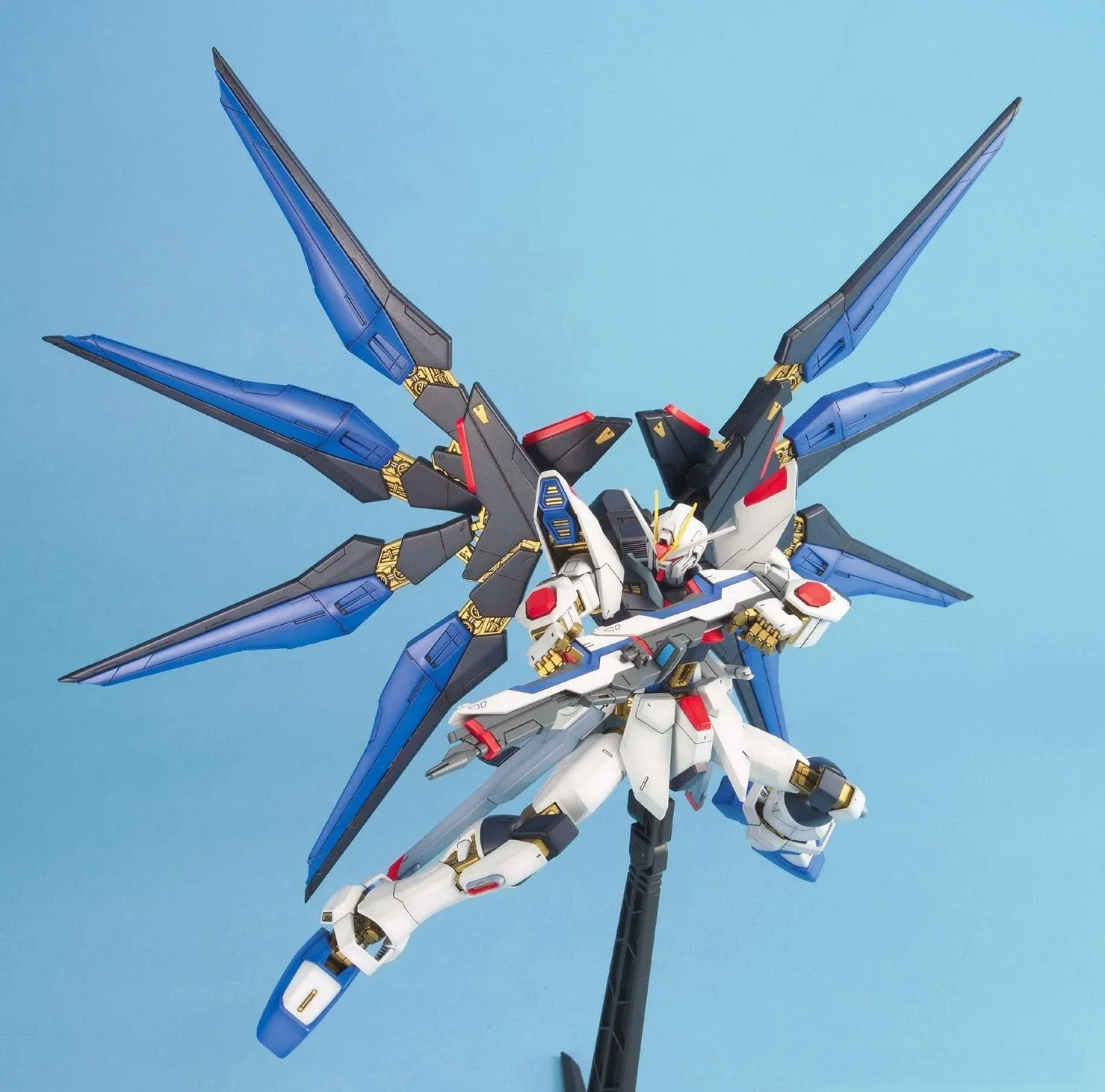 MG 1/100 Strike Freedom Gundam 'Gundam SEED Destiny' Model Kit - Image 5