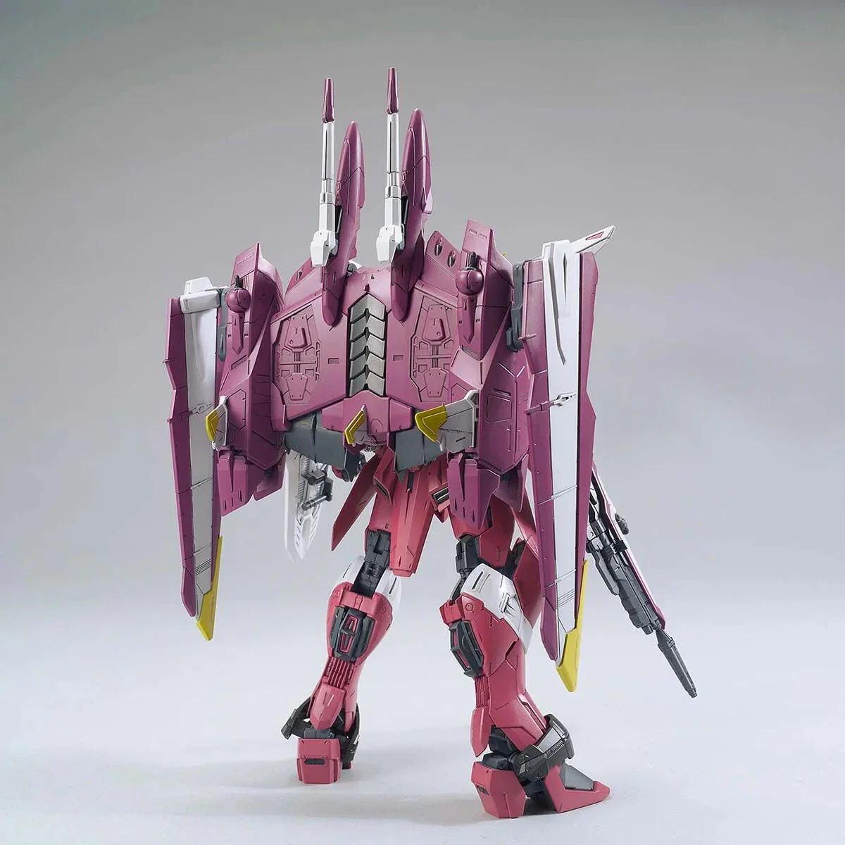 MG 1/100 ZGMF-X09A Justice Gundam Model Kit - Image 3